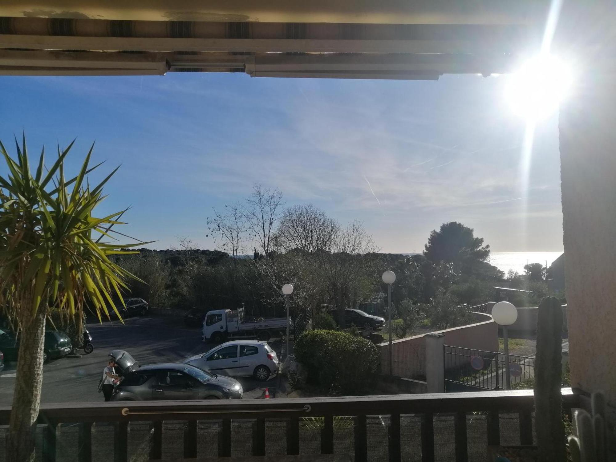 Sanary Les Gorguettes, Studio Avec Terrasse Vue Mer, A 10 Min A Pieds De La Plage Dış mekan fotoğraf